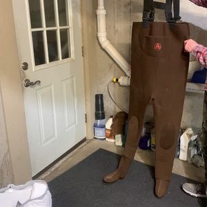 Chest fishing waders